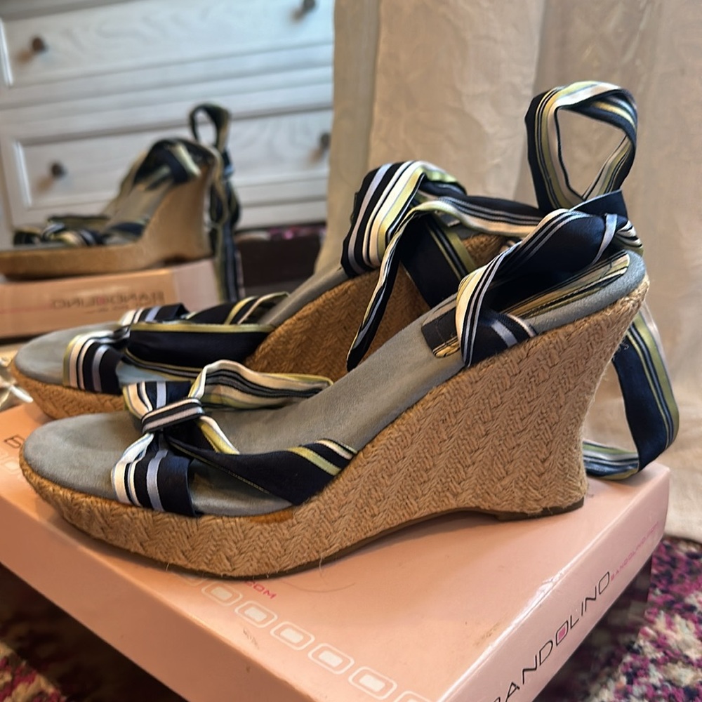 Bandolino wedge sandals